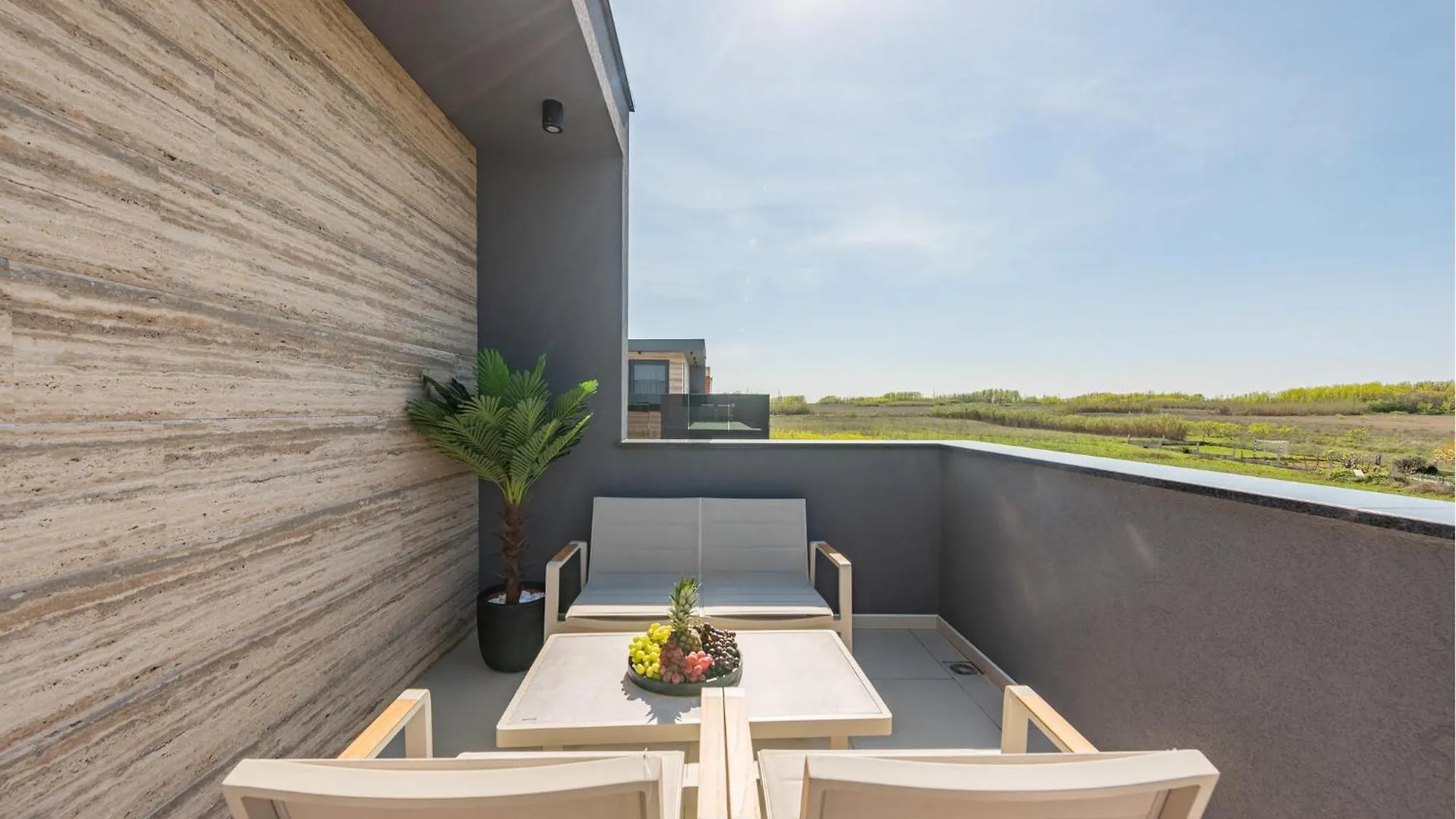 Awesome Home In Privlaka With Kitchen 別荘